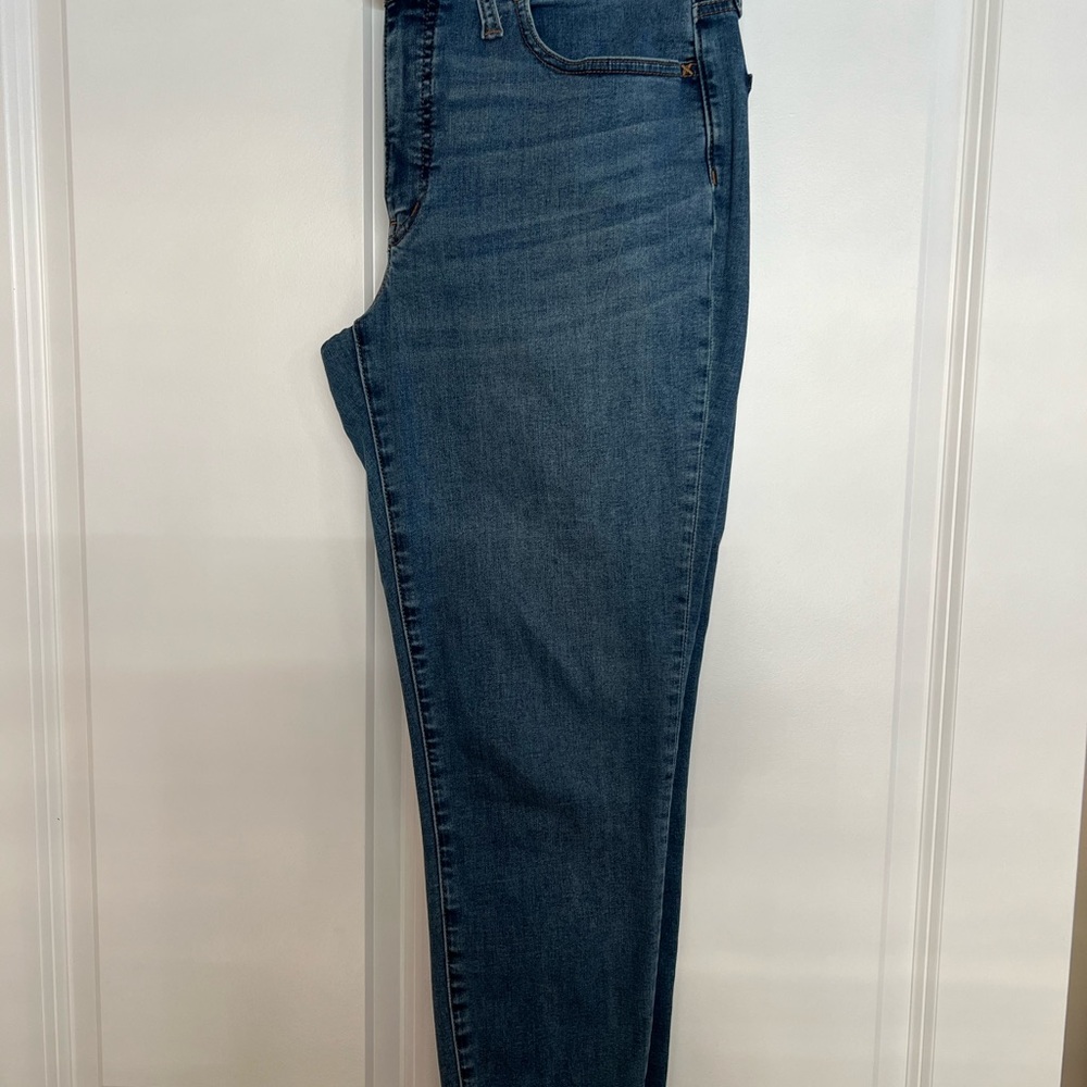 Madewell Curvy Roadtripper Jeans (sz 30)